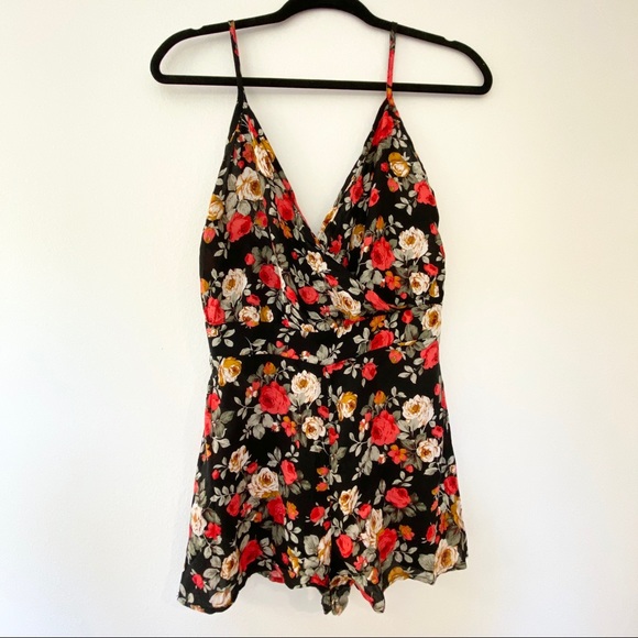 Solemio Floral Romper - Picture 1 of 4